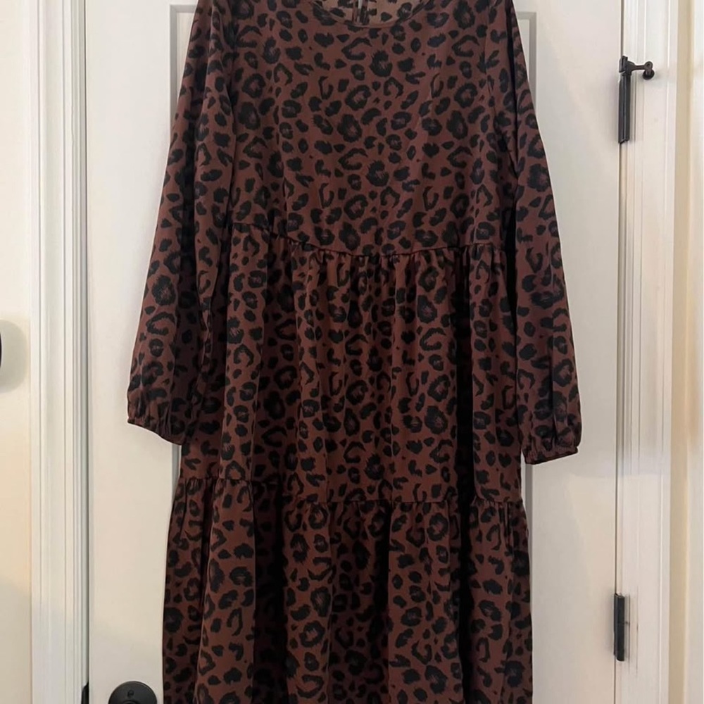 Leopard Print Long Sleeve Dress - Picture 4 of 4
